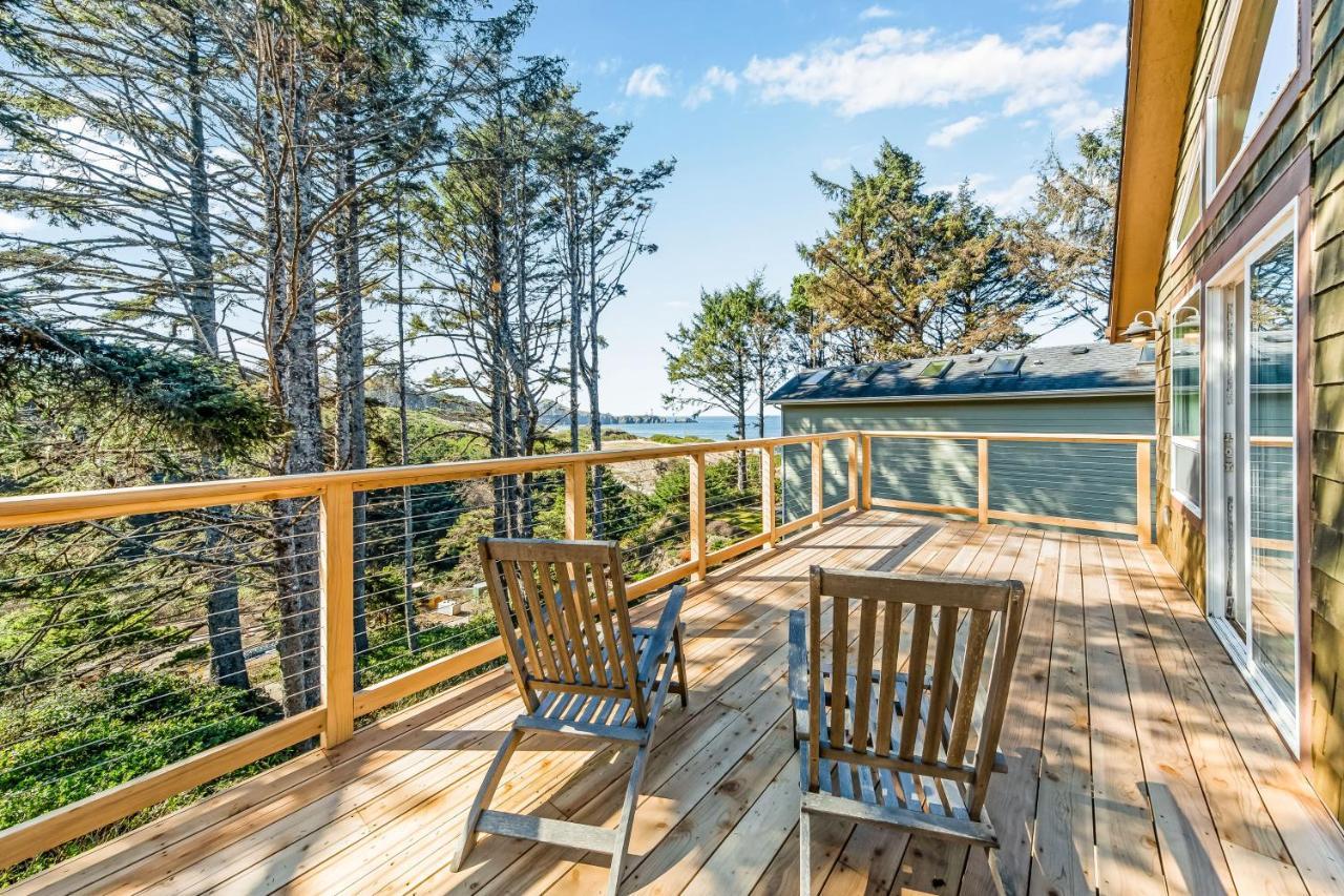 Yaquina Lighthouse View Beach Home Нюпорт Екстериор снимка